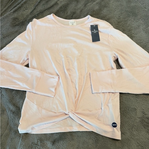 abercrombie kids Other - Abercrombie Kids Ribbed Light Pink Long Sleeve Knotted Top NWT 13/14